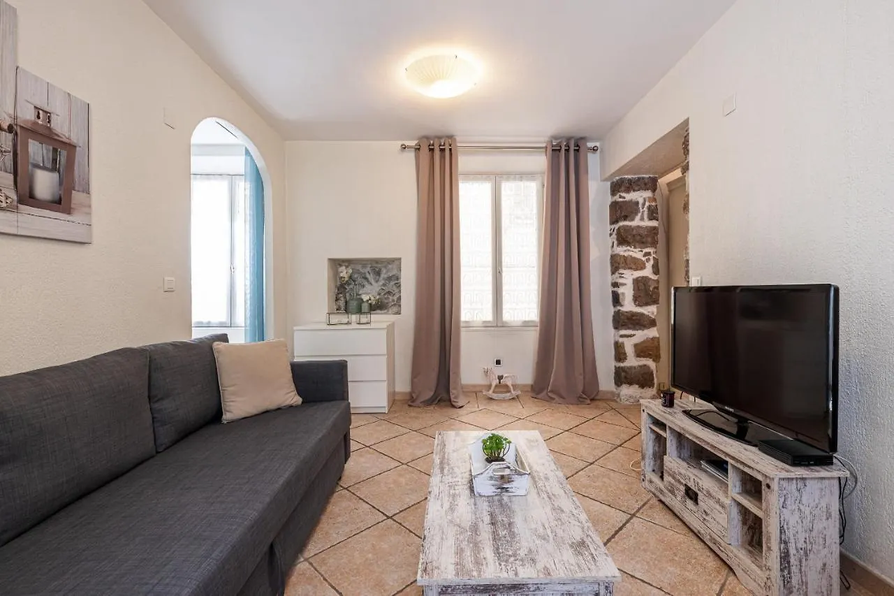 Cozy 1 Bdr At Nice Port Frankrike